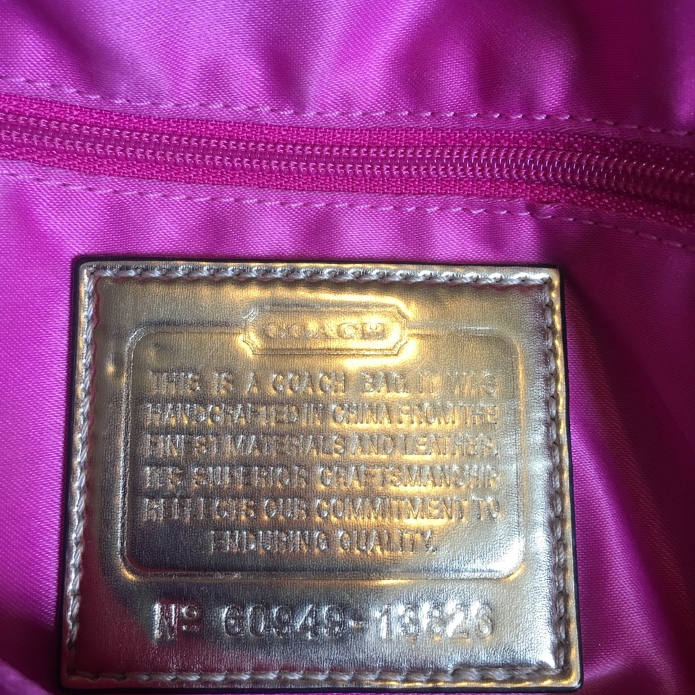 Coach - Picture 6 of 6